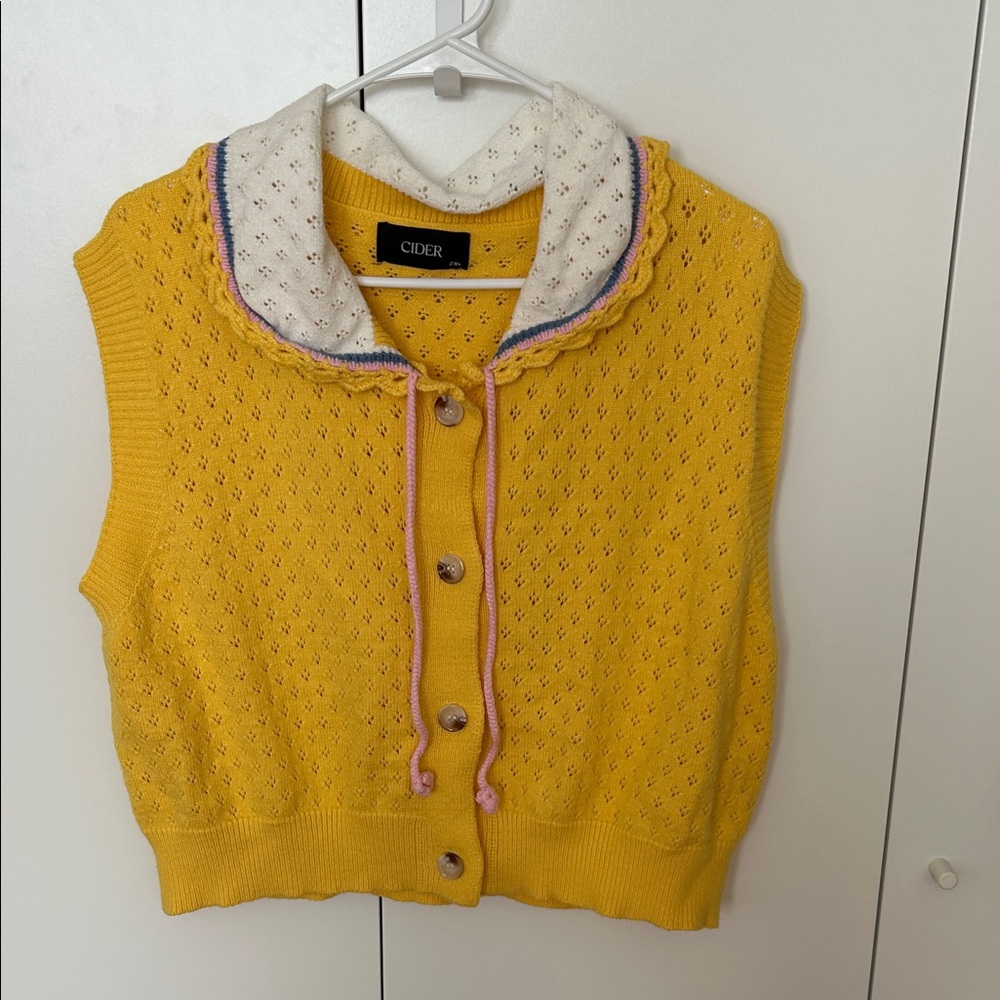 Adorable yellow knit sweater: vintage style cottage core knit vest sweater